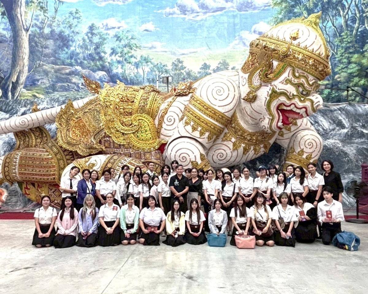 การศึกษาดูงานในรายวิชาพื้นฐานละคอนไทย